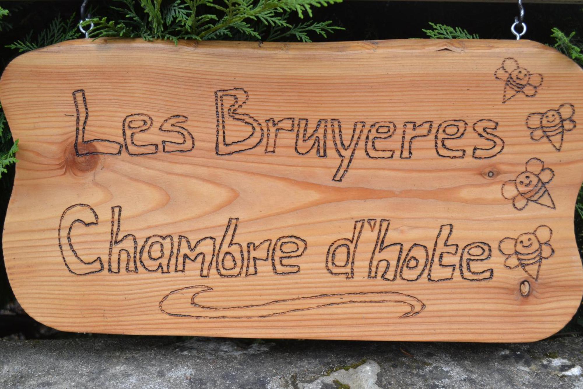 Les Bruyeres B&B Montbron Esterno foto